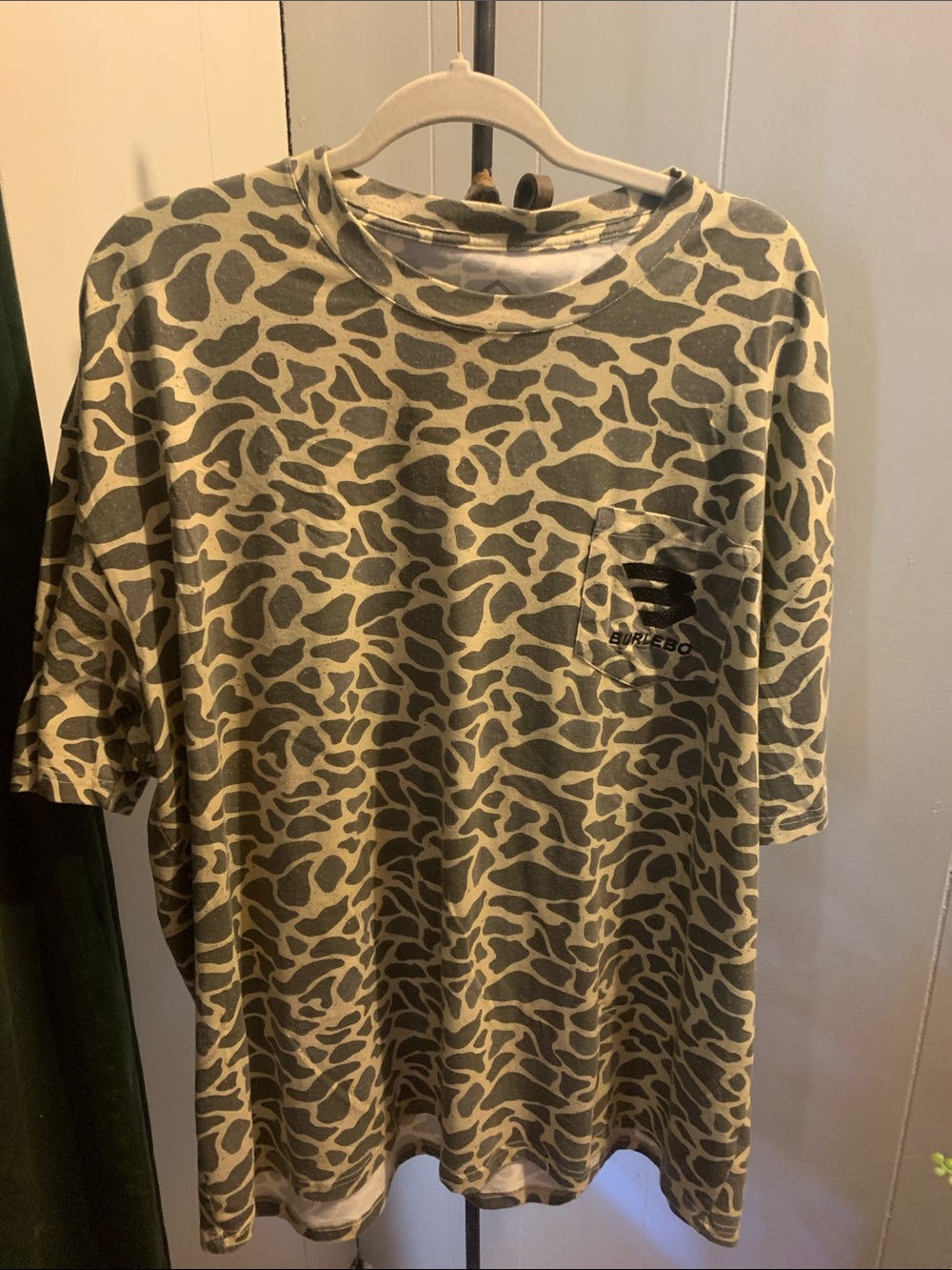 BURLEBO Olive and Dark Green Camo Pocket Tee